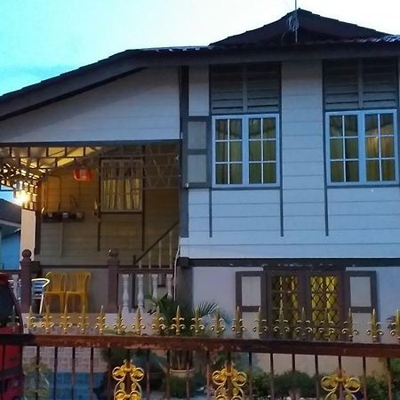 Teratak Opah Kamunting Hotel Taiping Buitenkant foto